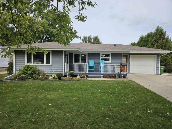 124 SW 4th Avenue, Cresco, IA 52136