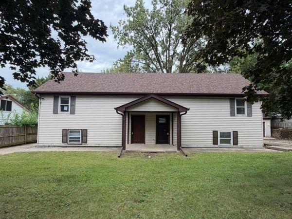 1724 Lyran Avenue , Rockford, IL 61109