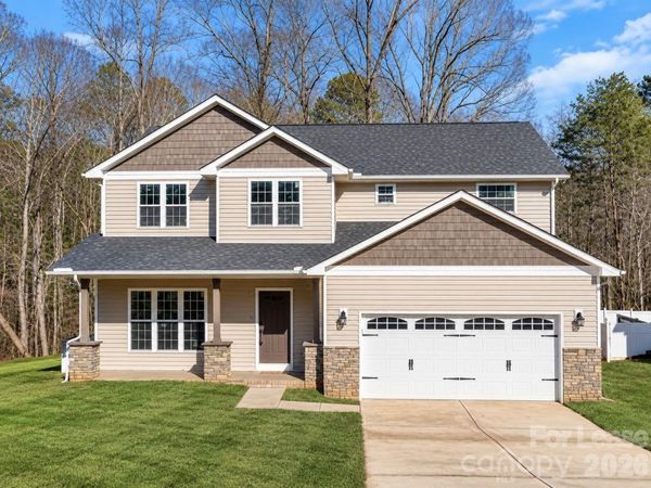 108 Pine Bluff Court , Mount Holly, NC 28120