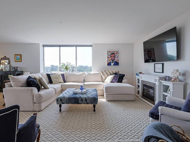2324 Madison Road, Unit 1003, Cincinnati, OH 45208 Photo 5