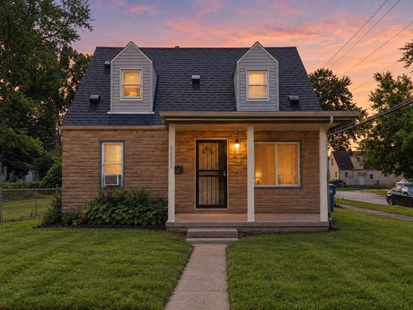 26095 Powers Avenue, Dearborn Heights, Mi 48125