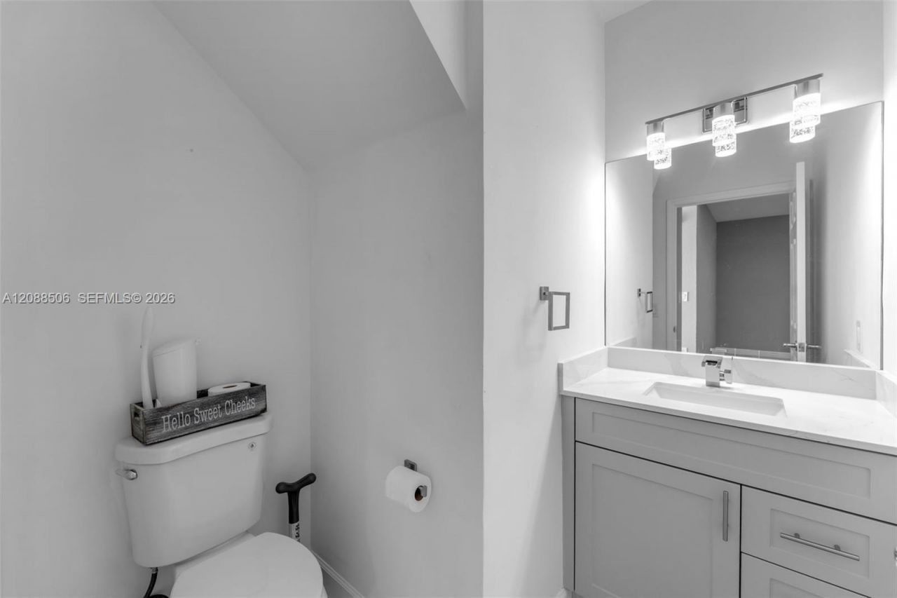 967 NE 42nd Ave, Homestead, FL 33033 Photo
