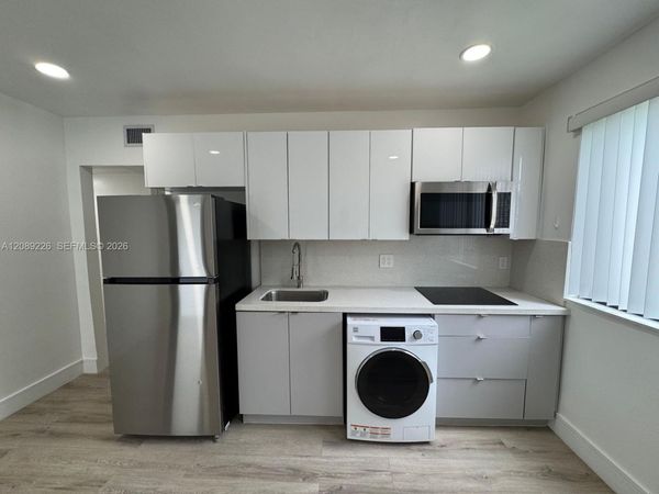 1943 NW 2nd ct, Unit 5, Miami, FL 33136
