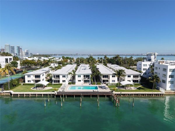 1130 Venetian Way, Unit 1D, Miami, FL 33139