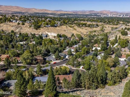3850 Raven Way, Reno, NV 89509 Photo