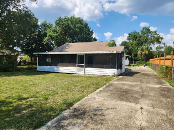 4610 Martha St, Pensacola, FL 32506