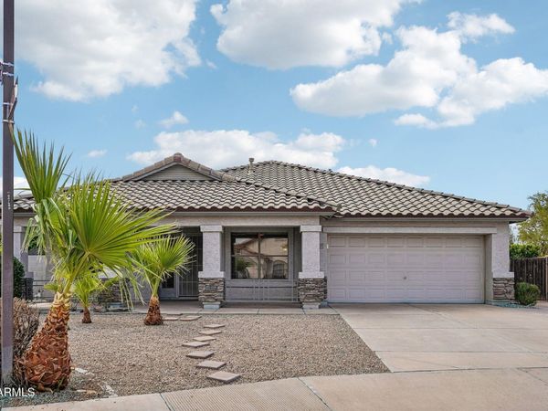 15287 W TAD Lane, Surprise, AZ 85374