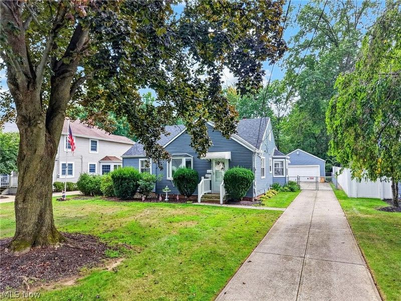 24301 Smith Avenue, Westlake, OH 44145 Photo 3