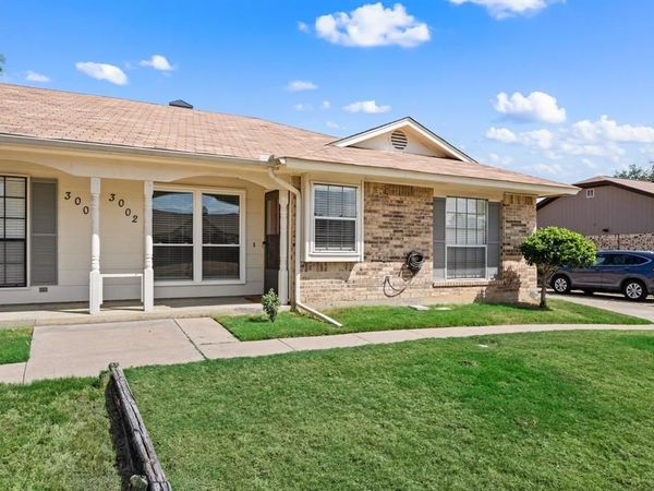 3002 Clover Lane, Euless, TX 76039