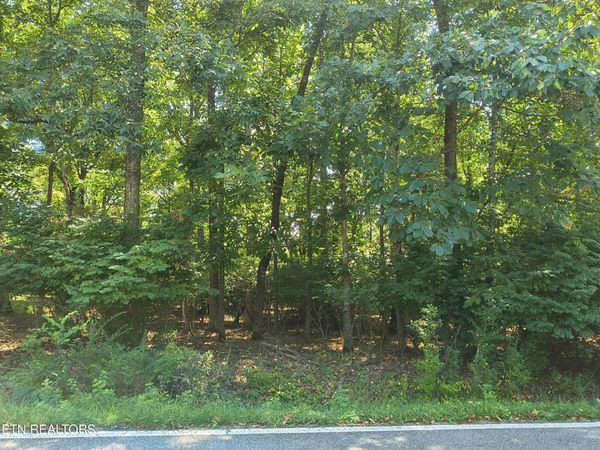 153 Greenwood Rd, Crossville, TN 38558