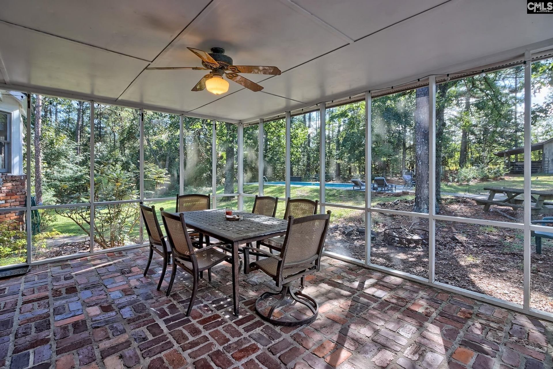 919 Windy Road Photo 15