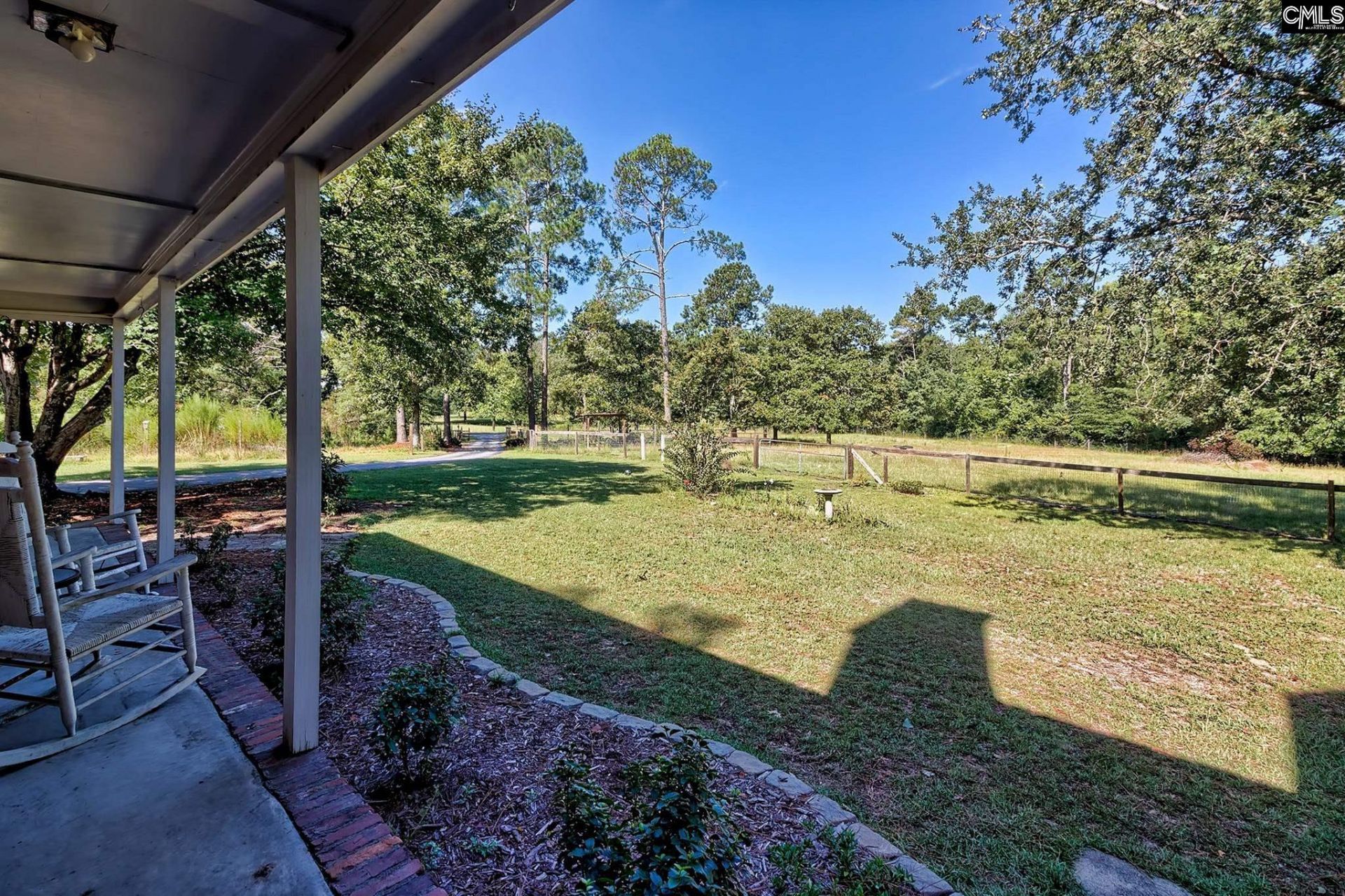 919 Windy Road Photo 4