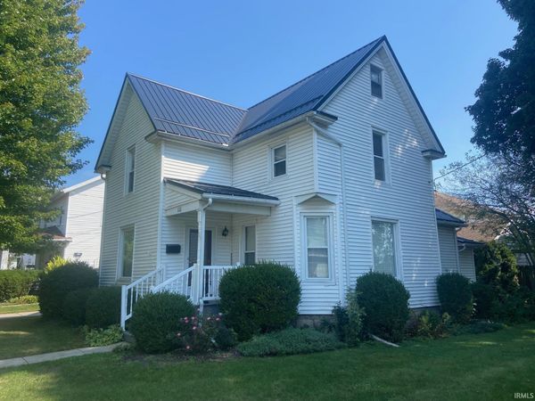 111 E 3rd Street, Auburn, IN 46706