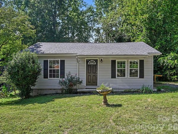 925 S Chestnut Street , Gastonia, NC 28054