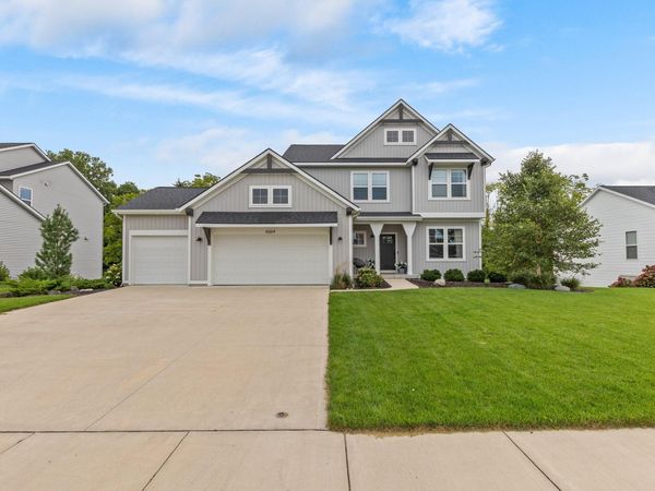 6664 Inwood Ridge Drive NE, Rockford, MI 49341