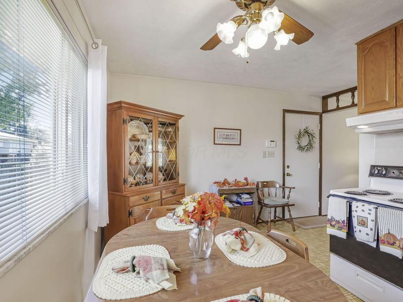 3060 Dunloe Road, Columbus, OH 43232 Photo 15