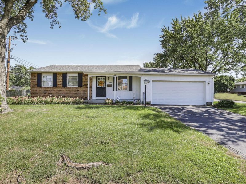 3060 Dunloe Road, Columbus, OH 43232 Photo 2