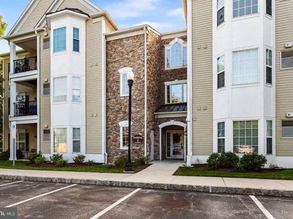 124 CREEKSIDE DRIVE, Unit 8, BROOKHAVEN, PA 19015