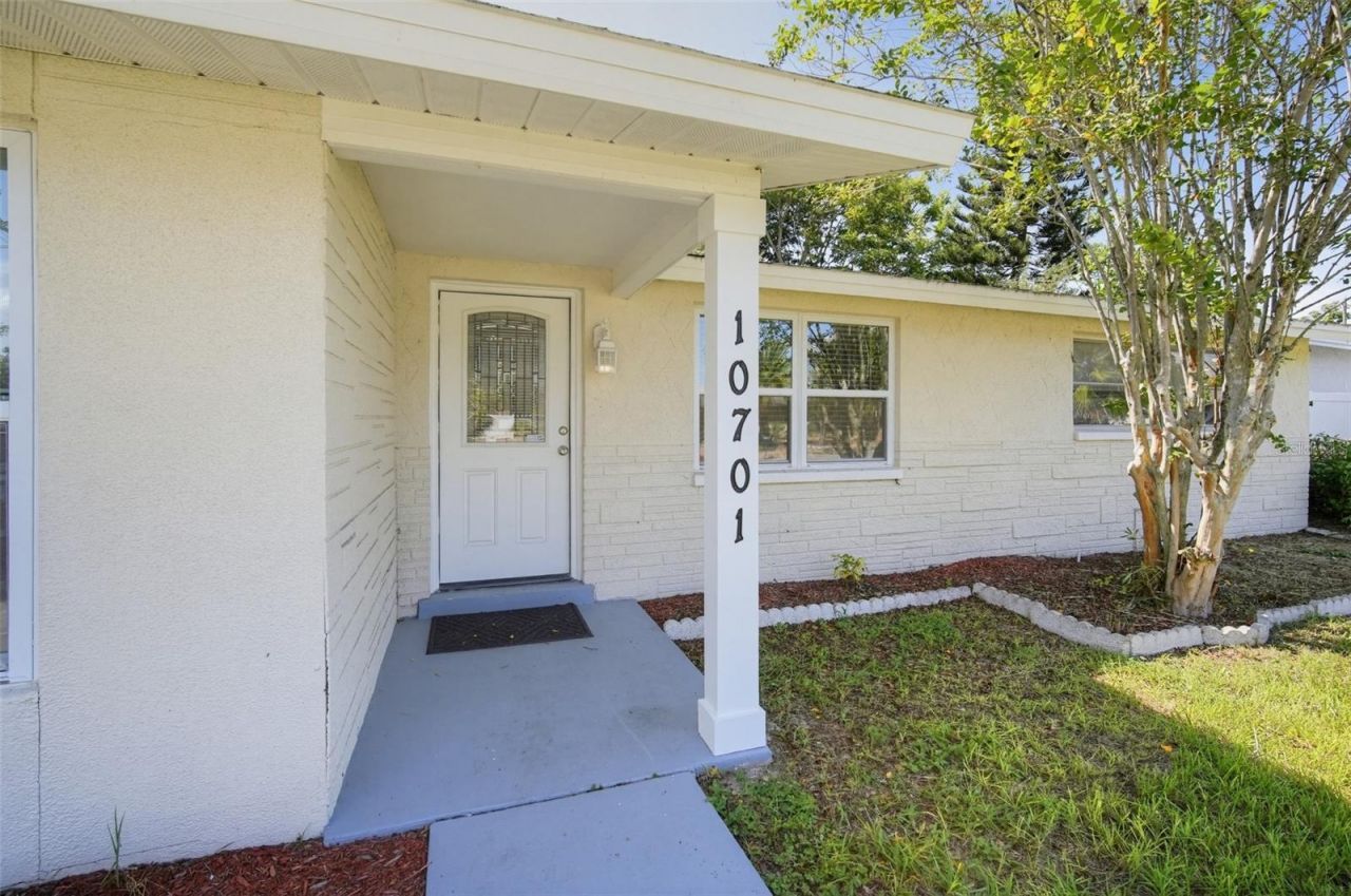 10701 Oleander Drive , Port Richey, FL 34668 Photo