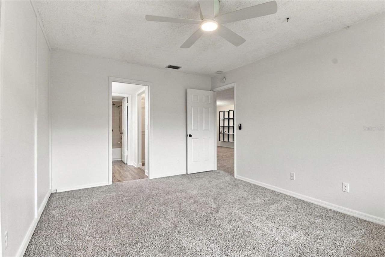 721 83rd Avenue N, Unit 202, Saint Petersburg, FL 33702 Photo