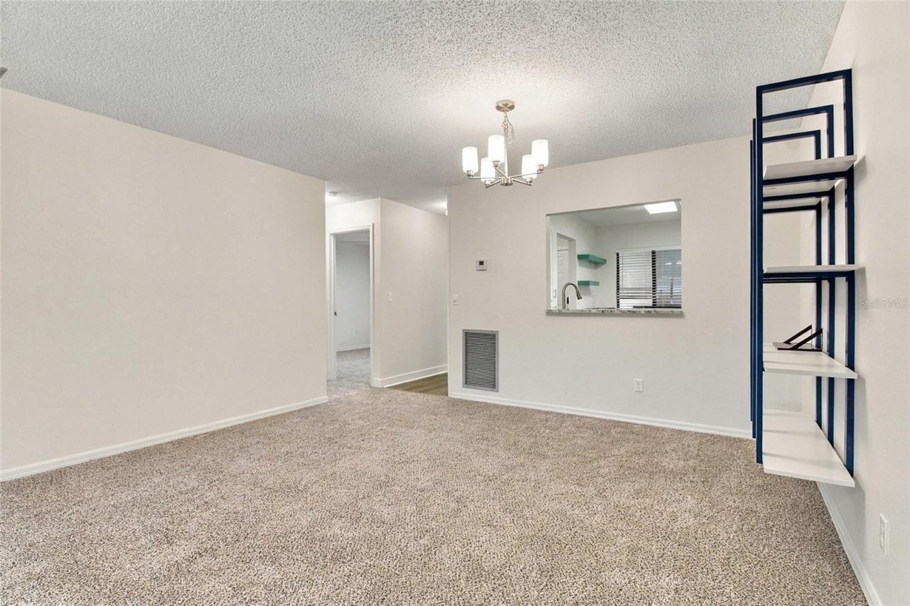 721 83rd Avenue N, Unit 202, Saint Petersburg, FL 33702 Photo