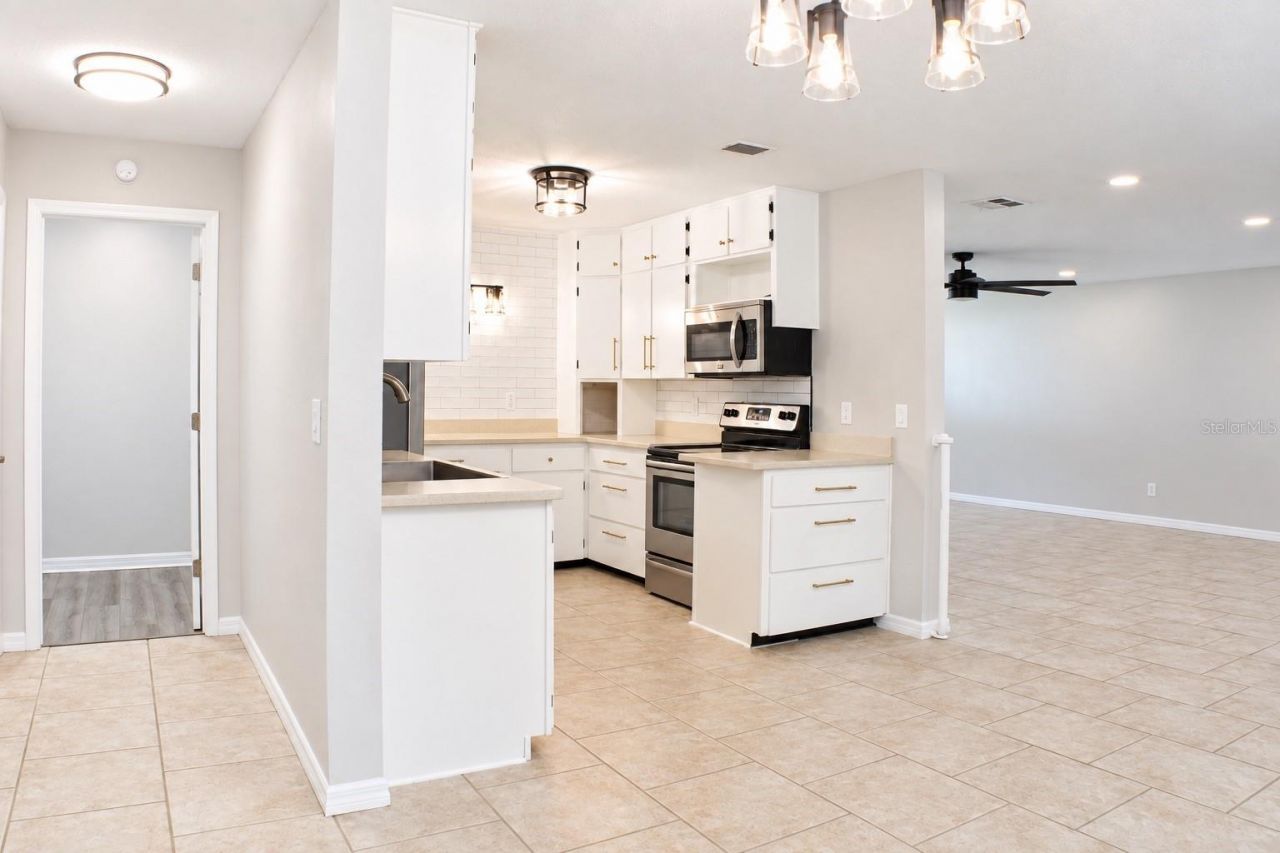 8042 Ridge Way , Orlando, FL 32817 Photo
