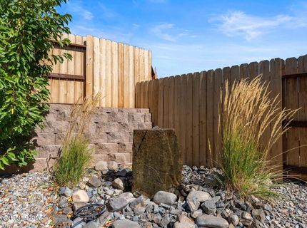 744 E Cottage Loop, Gardnerville, NV 89460 Photo