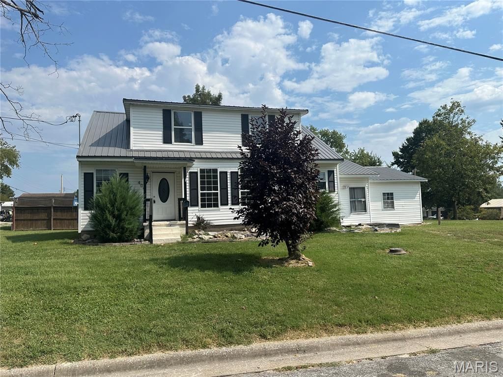 404 S Vine Street , Sparta, IL 62286 Main Photo