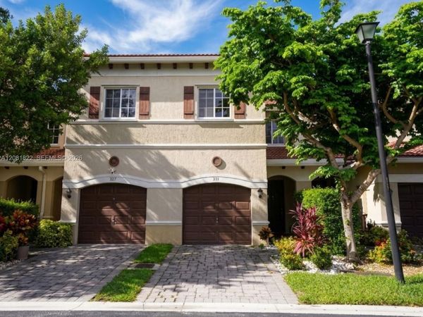 331 NE 47th Pl , Unit 331, Deerfield Beach, FL 33064