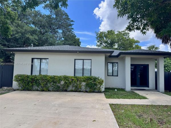 609 NW 3rd Ter , Dania Beach, FL 33004