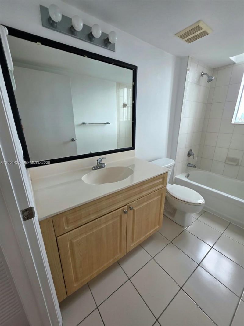 102 SW 6th Ave , Unit 604, Miami, FL 33130 Photo