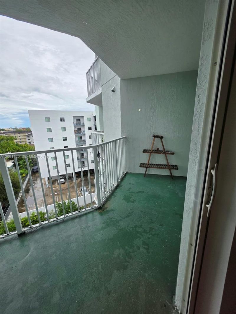 102 SW 6th Ave , Unit 604, Miami, FL 33130 Photo