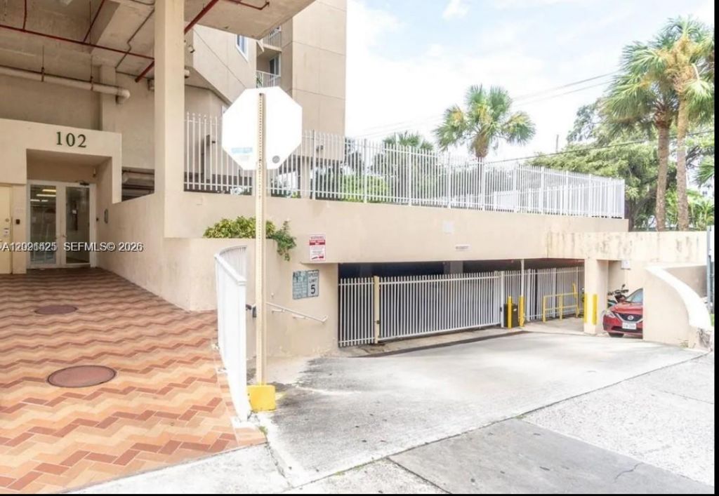 102 SW 6th Ave , Unit 604, Miami, FL 33130 Photo