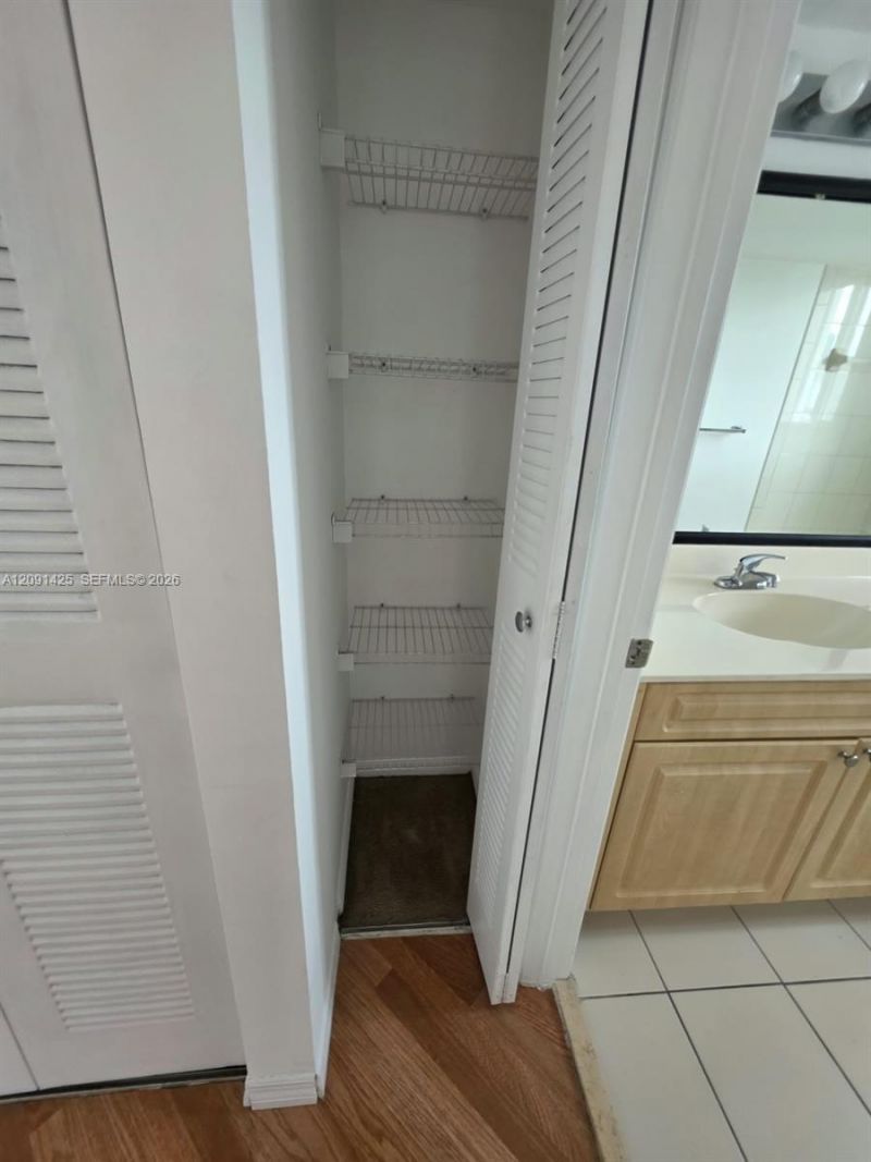102 SW 6th Ave , Unit 604, Miami, FL 33130 Photo