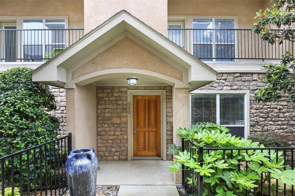 3119 Cedarplaza Lane, Unit 303, Dallas, TX 75235 Main Photo
