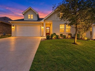 9812 Chaparral Pass, Fort Worth, TX 76126