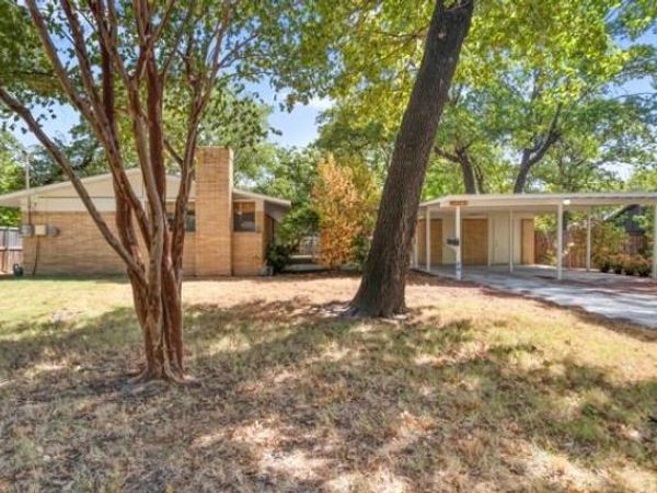 2514 Sherwood Street, Denton, TX 76209