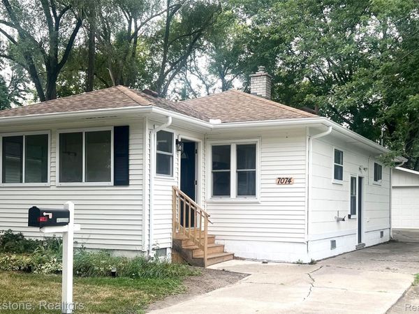 7074 Orchard Avenue , Warren, Mi 48091