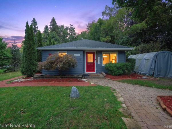 3937 Highcrest Drive, Genoa Township, Mi 48116