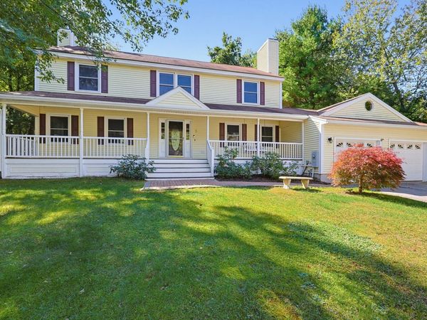 5 Chausse Dr, Methuen, MA 01844