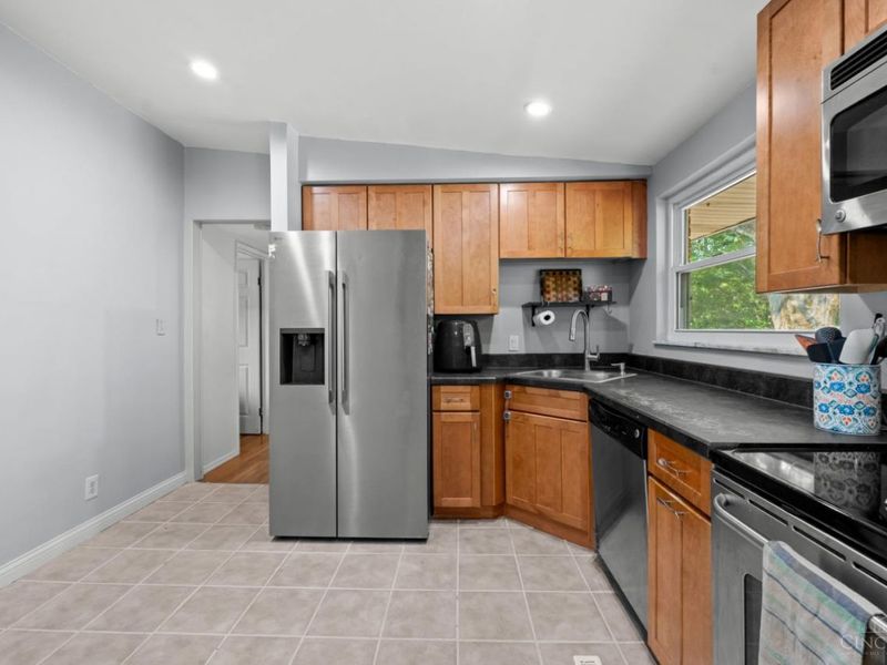 572 Terrace View Drive, Union Township, OH 45255 Photo 15