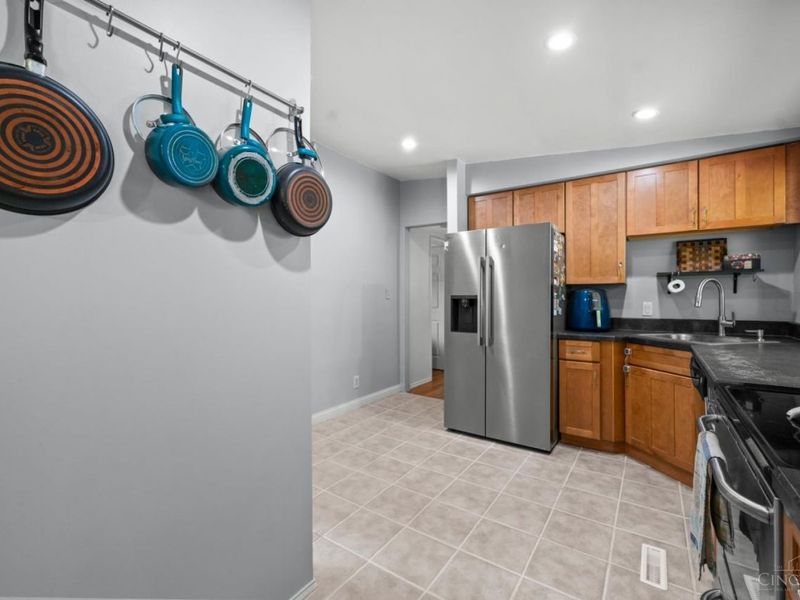 572 Terrace View Drive, Union Township, OH 45255 Photo 16
