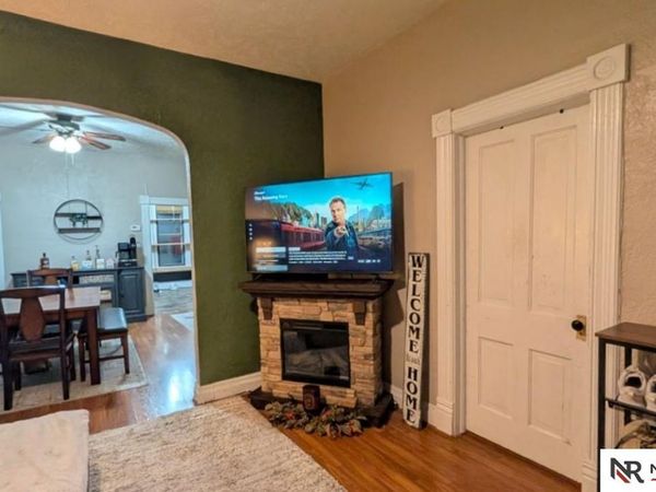 6618 Platte Avenue, Lincoln, NE 68507