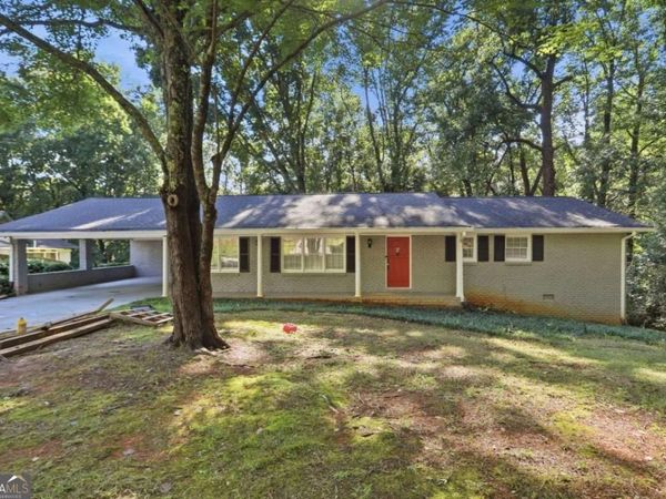 5528 Fern Creek Drive SW, Lilburn, GA 30047
