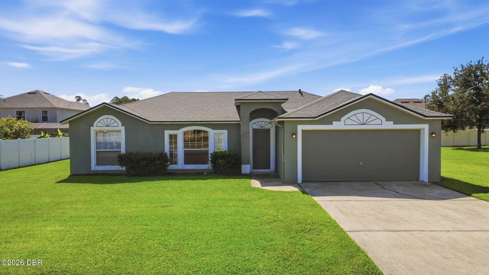 10 Squirrel Place, Palm Coast, FL 32164 Main Photo