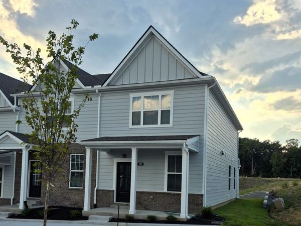121 Dry Canyon, La Vergne, TN 37086