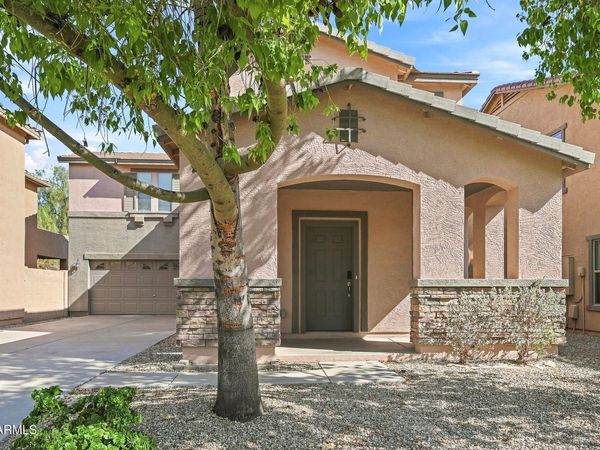 18562 W LEGEND Drive, Surprise, AZ 85374