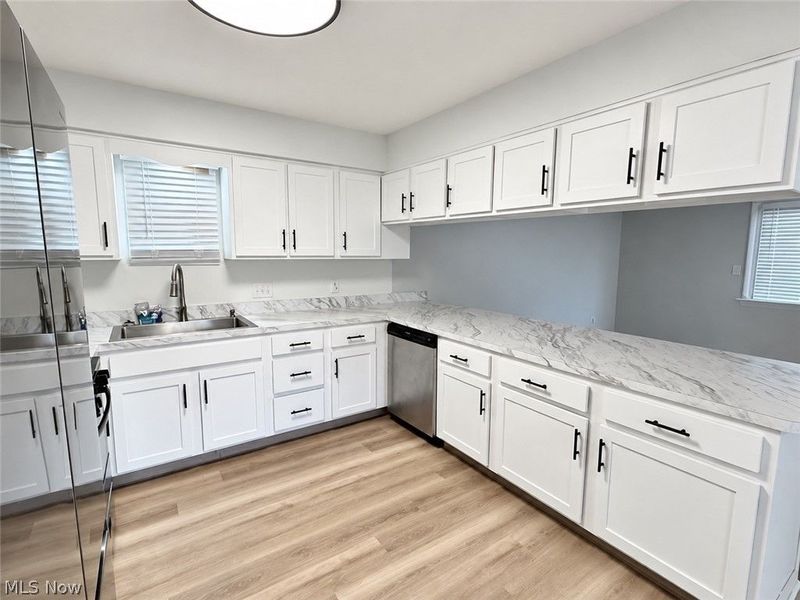 405 Baldwin Road, Akron, OH 44312 Photo 8