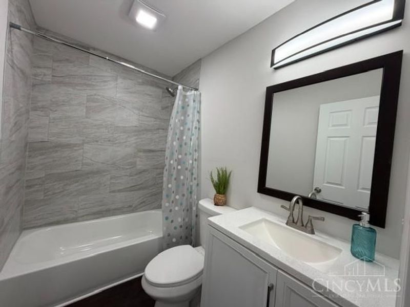 2551 Moore Road, Tate Township, OH 45106 Photo 9