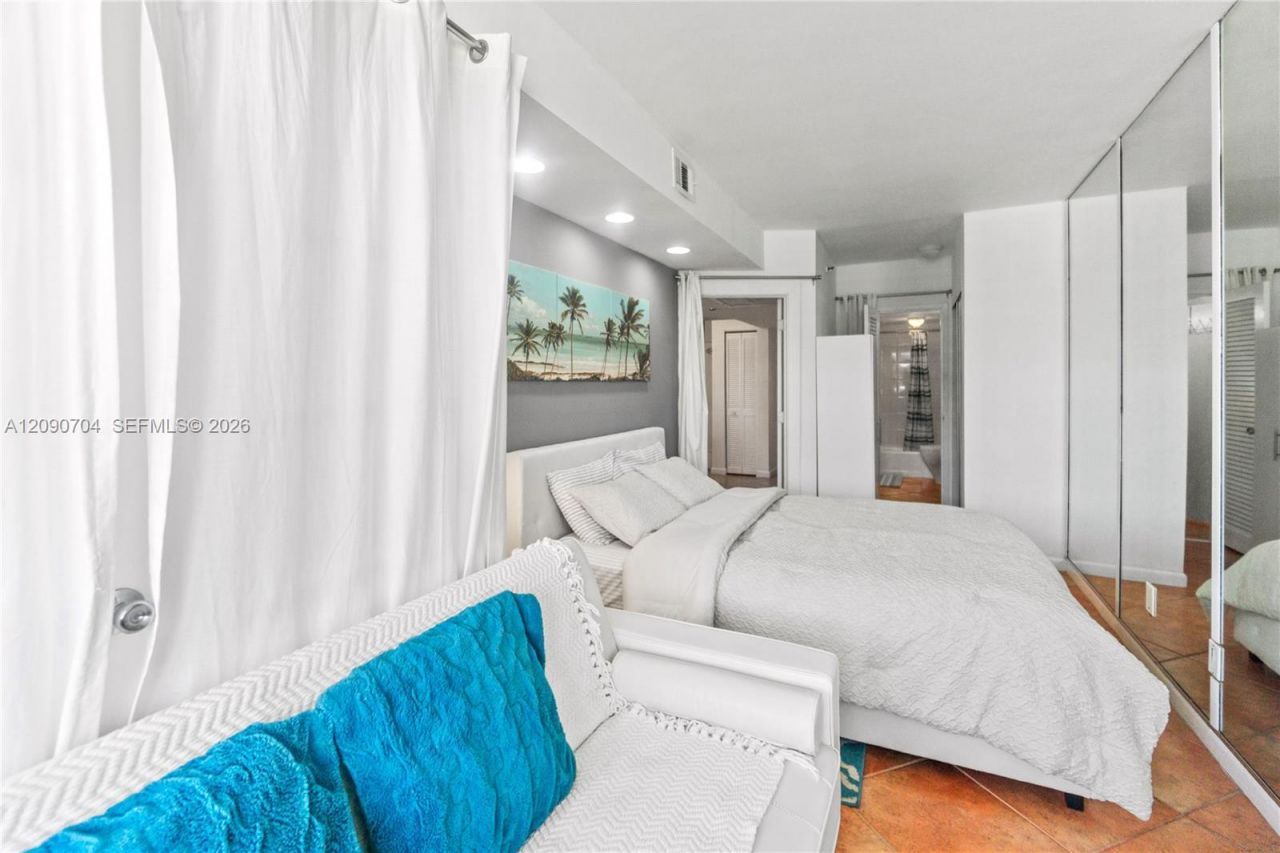 100 Lincoln Rd , Unit 1127, Miami Beach, FL 33139 Photo